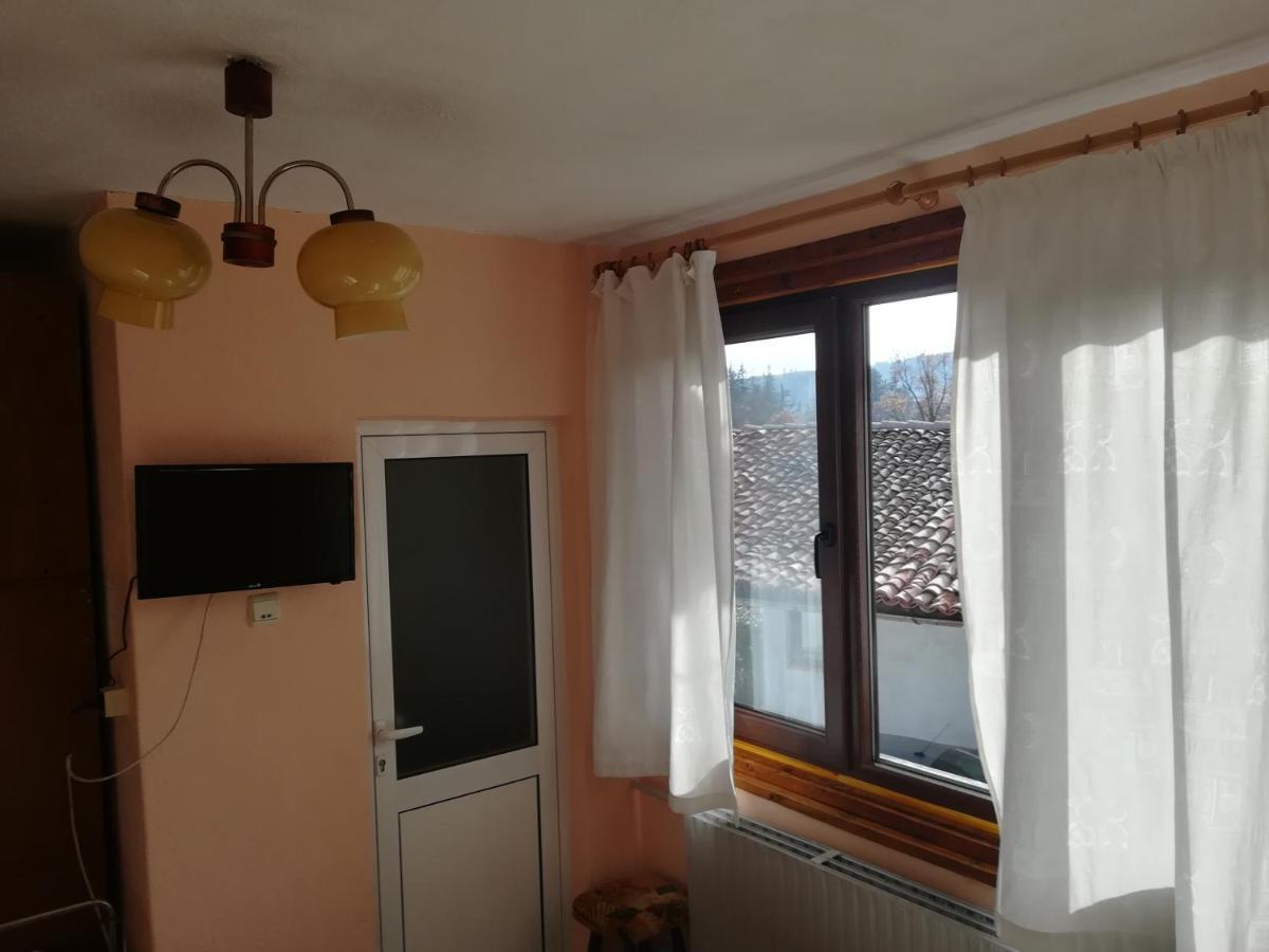 Guest House Terziiski Kopriwsztica Zewnętrze zdjęcie