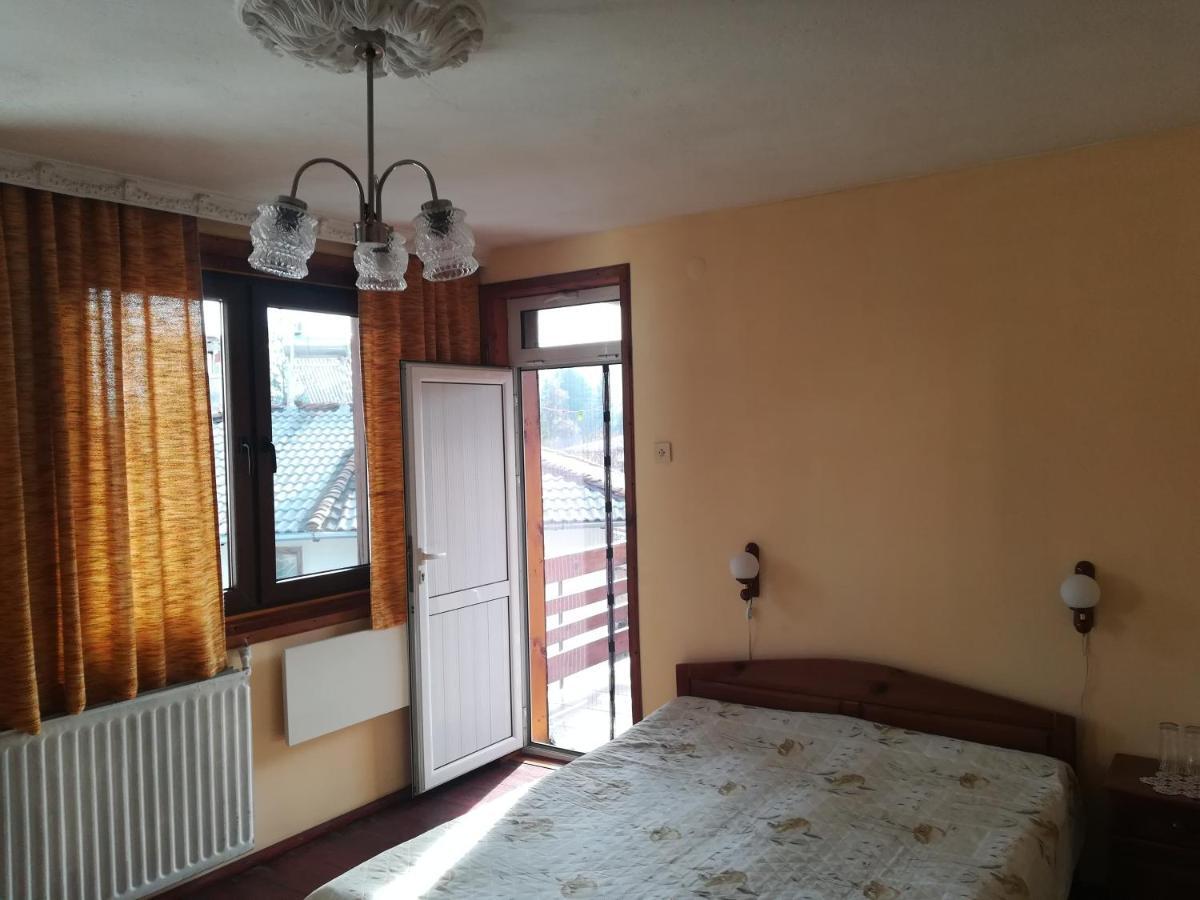Guest House Terziiski Kopriwsztica Zewnętrze zdjęcie
